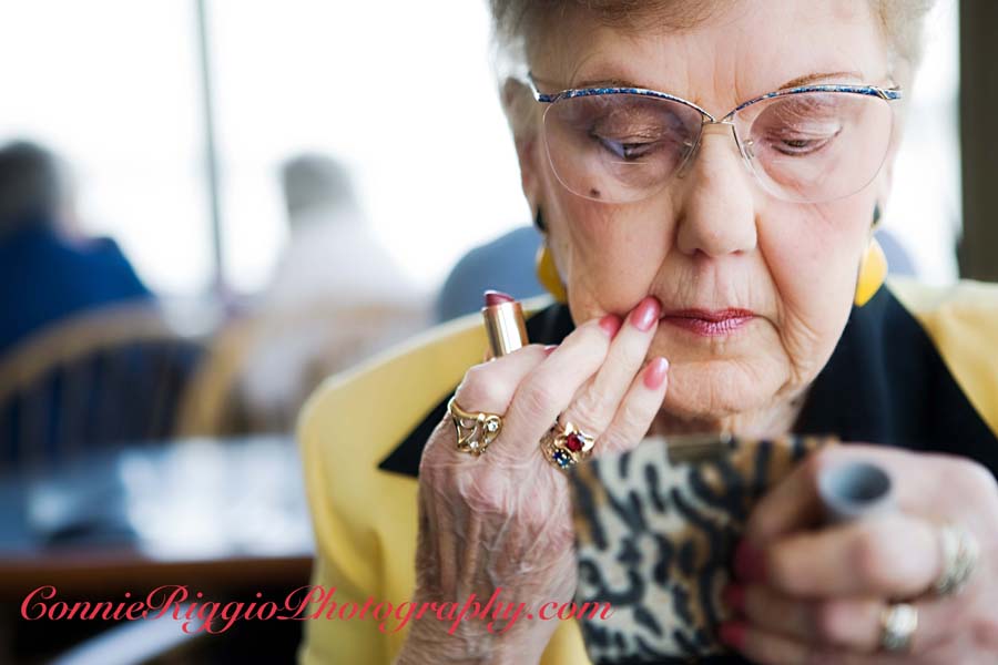 Mom Lipstick Photo Scavenger Hunt