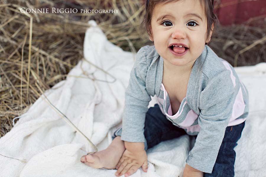 Taylor on blanket Tacoma Orting Family Photographer
