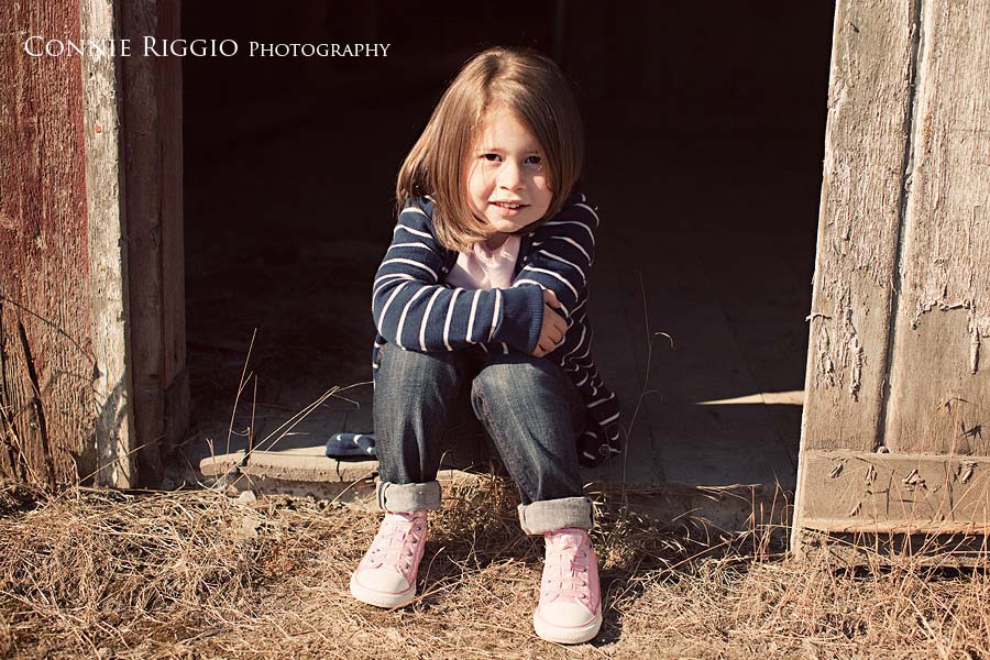 Peyton in doorway Tacoma Orting Family Photographer