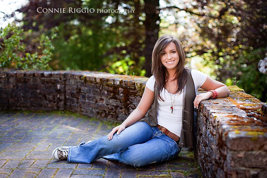 Tacoma Gig Harbor Senior Pictures Portraits Photographer