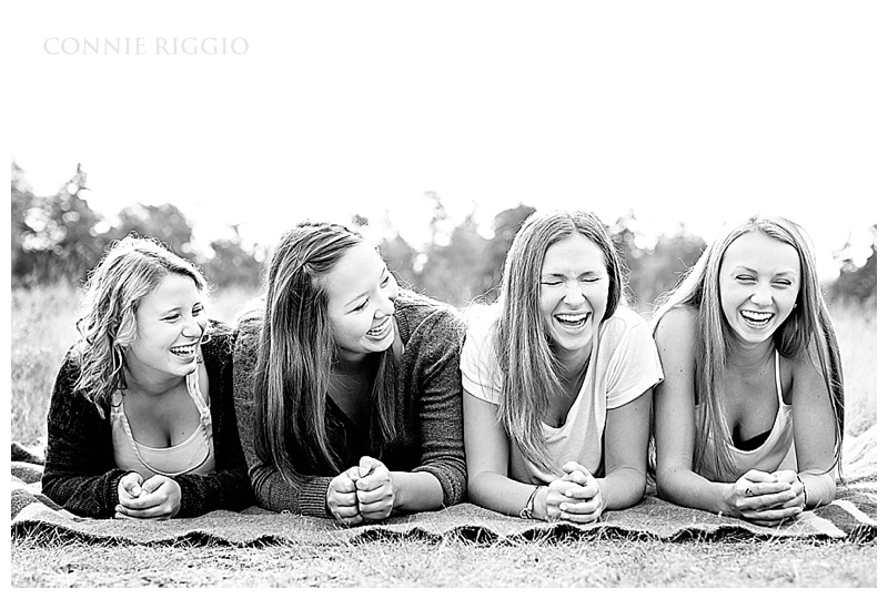 Girl Friends Senior Pictures Tacoma Photographer Curtis High School_0001.jpg