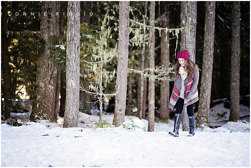 Girl Senior Bellarmine Prep Tacoma Photographer Rachel_0009.jpg