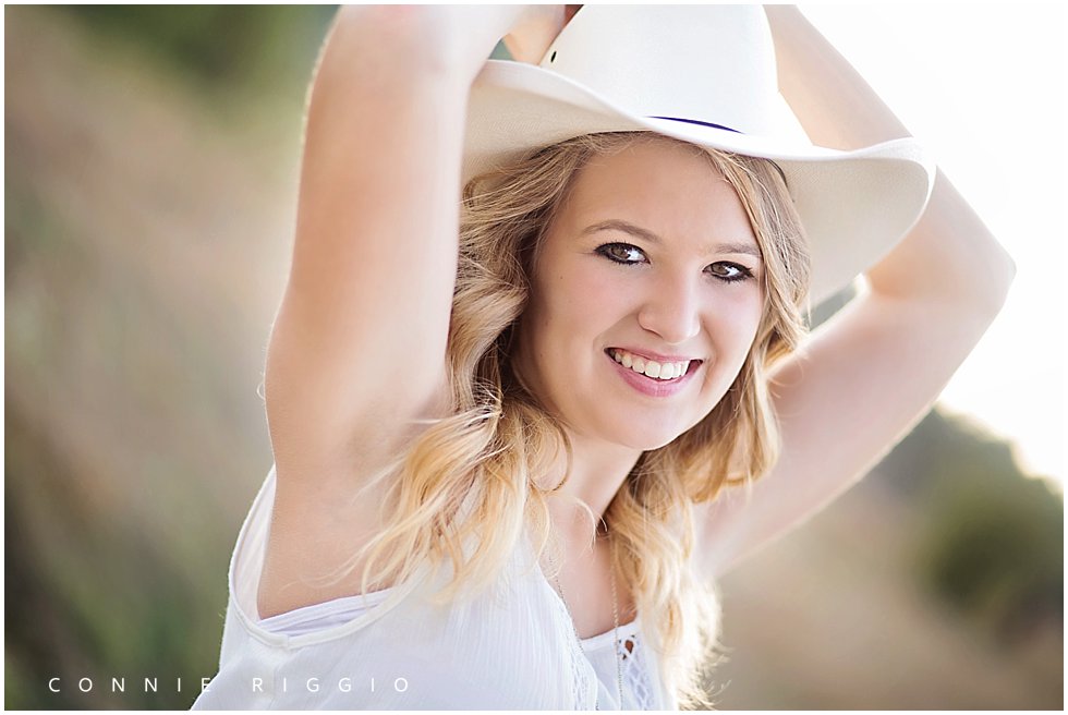 Girl Senior Bellarmine Prep Tacoma Photographer Sydney_0010.jpg