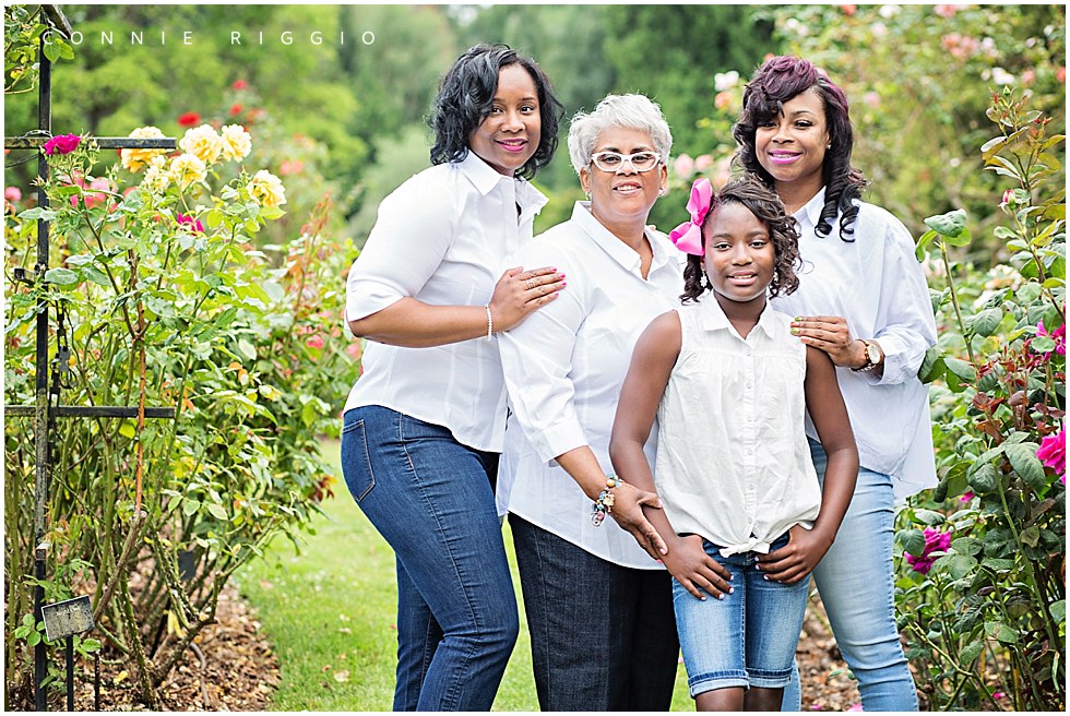 Family Tacoma Photographer Shunte_0007.jpg