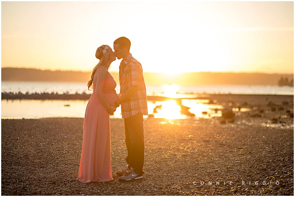 Maternity The Cove Summer Sun Seattle Family Photographer Jenna_0021.jpg