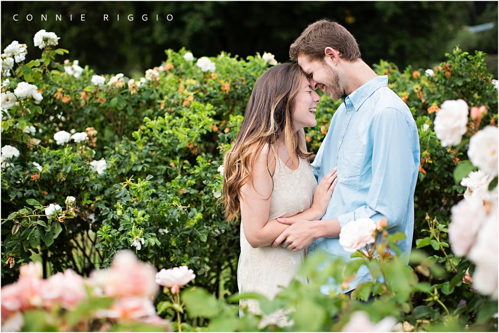 Engagement Tacoma Pt. Defiance Rose Garden Photographer Photo Shelbie_0002.jpg