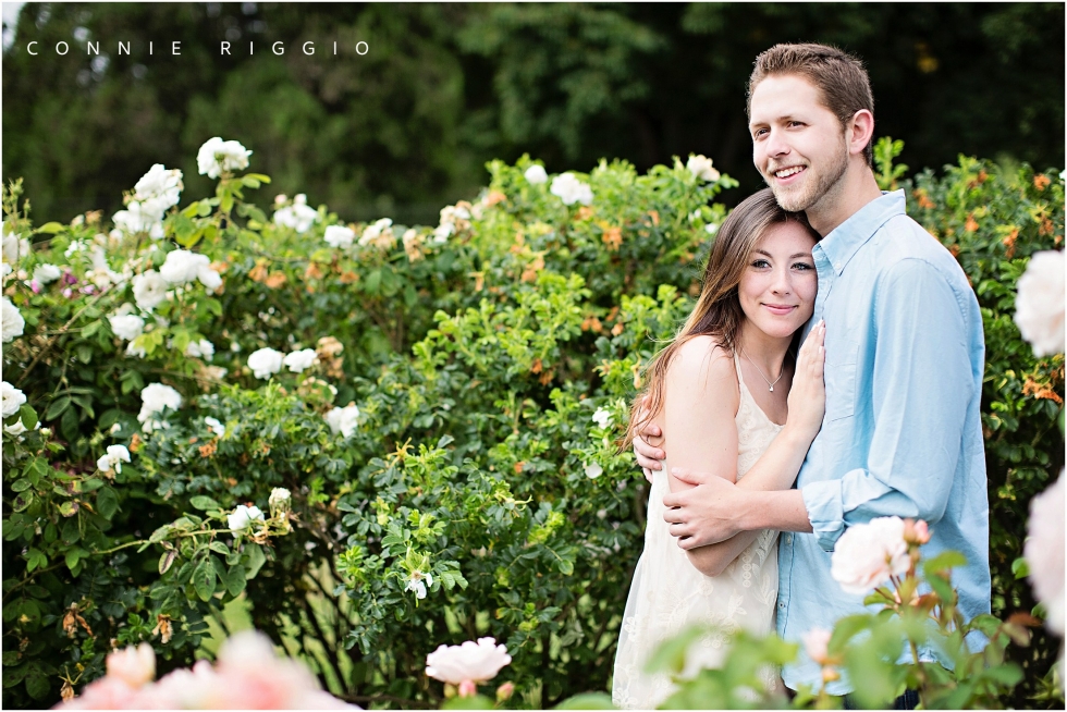 Engagement Tacoma Pt. Defiance Rose Garden Photographer Photo Shelbie_0003.jpg