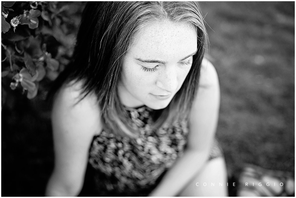 Girl Senior Gig Harbor High School Tacoma Photographer Photo Kate_0003.jpg