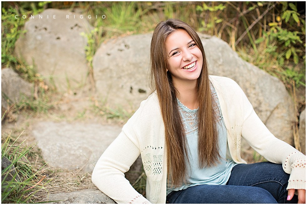 Girl Senior Monroe High School Tacoma Photographer Photo Samantha_0008.jpg