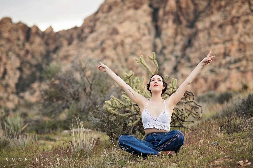 Girl Senior Red Rock Nevada Styled Tacoma Photographer Amanda_0017.jpg