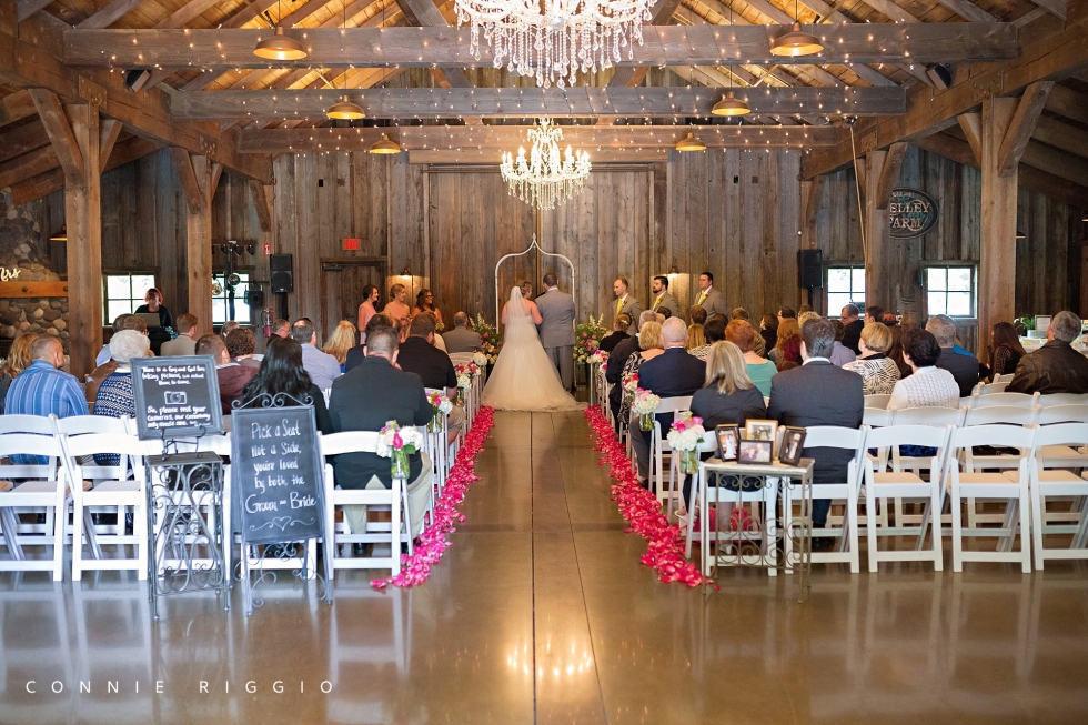 Wedding Tacoma Seattle Kelley Farm Photographer Emma Lyle_0040.jpg